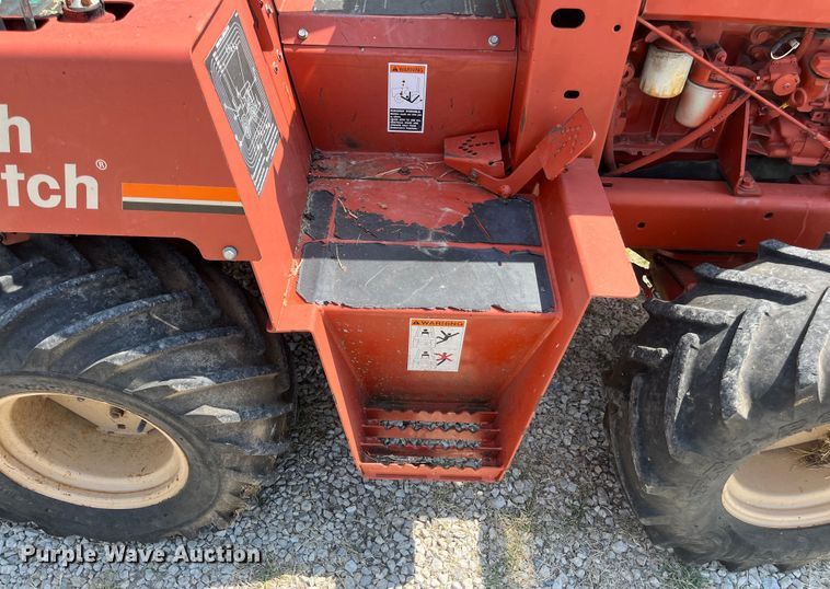 image for item EN5531 1998 Ditch Witch 3700DD trencher