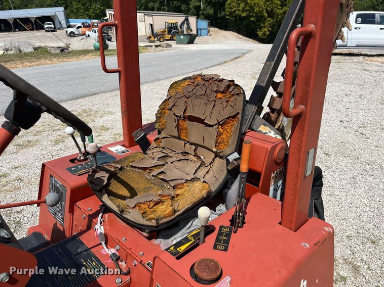 image for item EN5531 1998 Ditch Witch 3700DD trencher