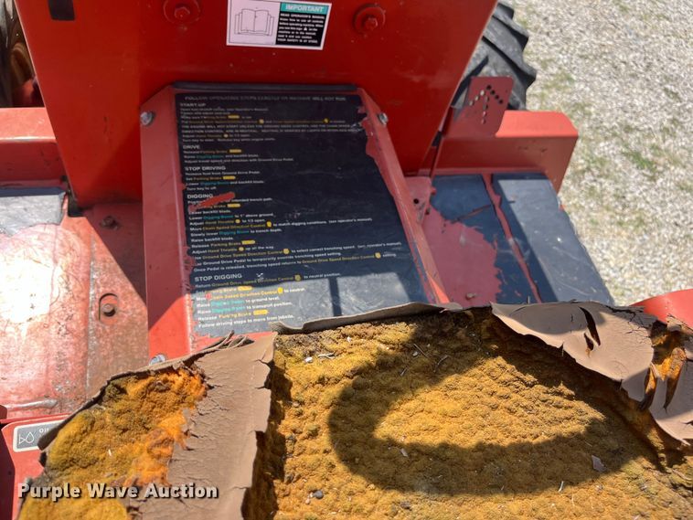 image for item EN5531 1998 Ditch Witch 3700DD trencher