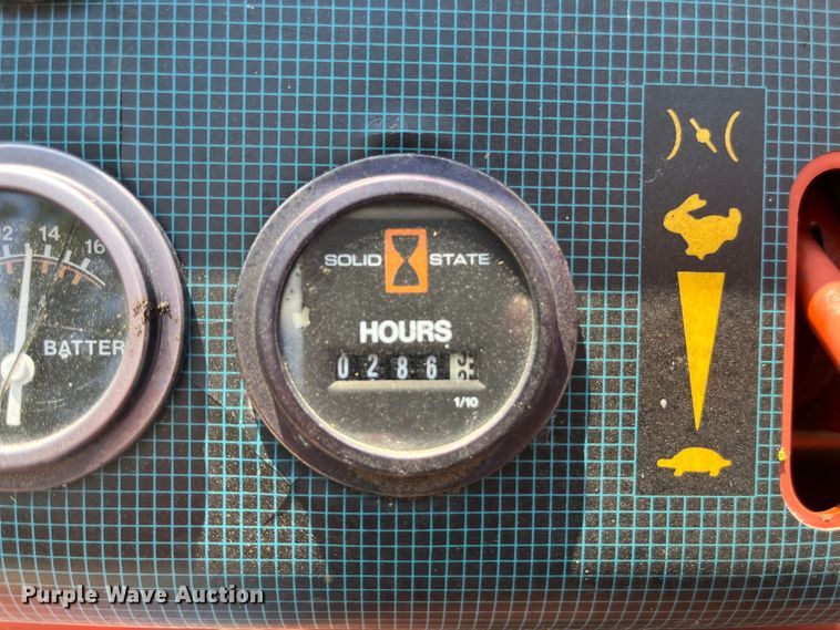 image for item EN5531 1998 Ditch Witch 3700DD trencher