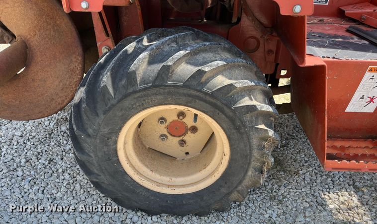 image for item EN5531 1998 Ditch Witch 3700DD trencher