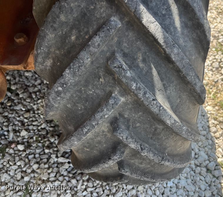 image for item EN5531 1998 Ditch Witch 3700DD trencher