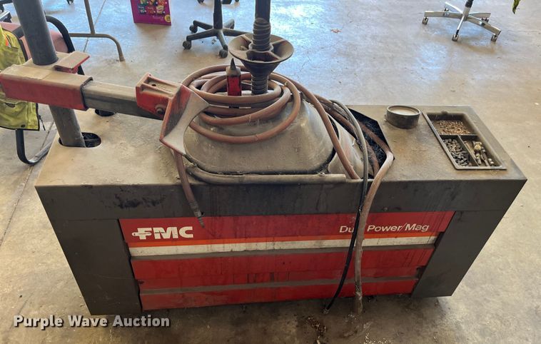 image for item EN5533 FMC 7600 tire machine