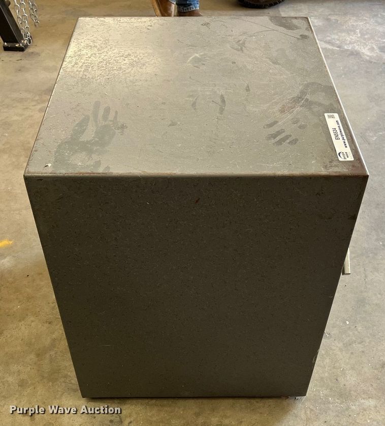 image for item EN5534 Major Safe Company  safe