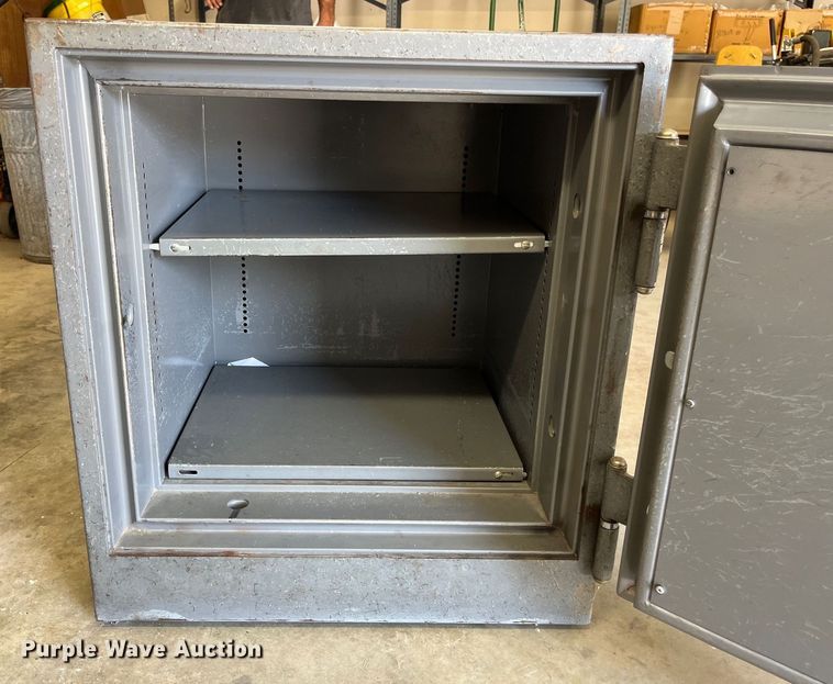 image for item EN5534 Major Safe Company  safe