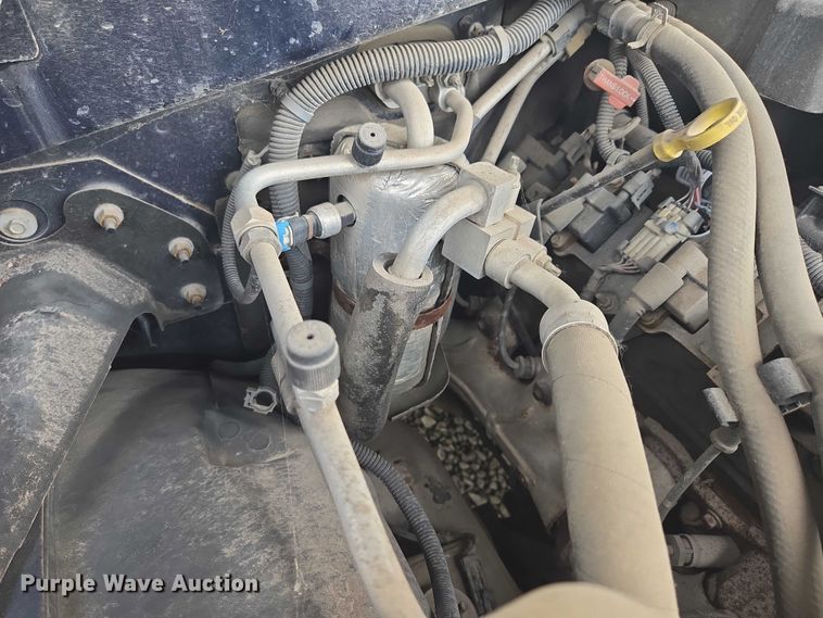 image for item EO1529 2000 Chevrolet Suburban 2500 LS  SUV