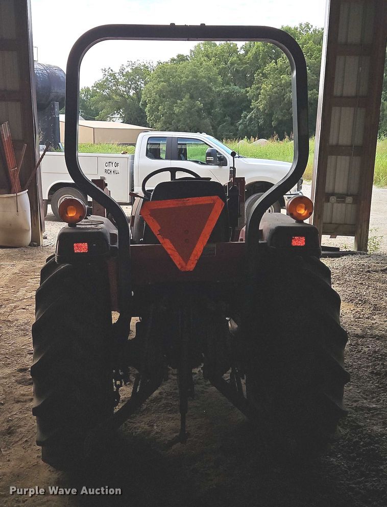 image for item EO4641 Kubota L2900 tractor