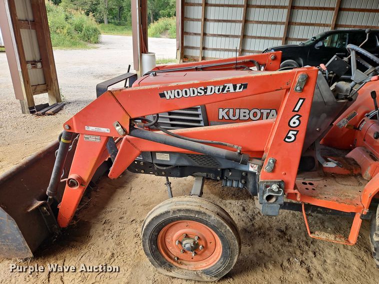 image for item EO4641 Kubota L2900 tractor