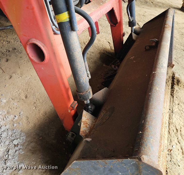 image for item EO4641 Kubota L2900 tractor