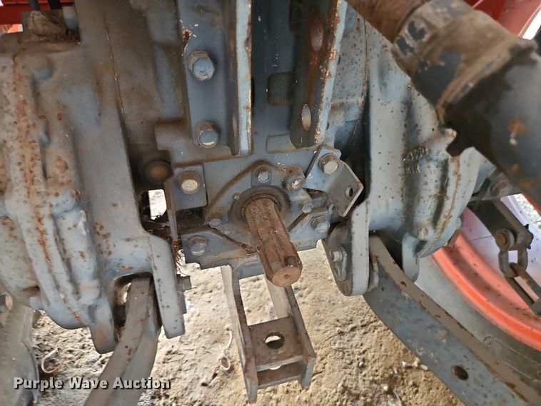 image for item EO4641 Kubota L2900 tractor