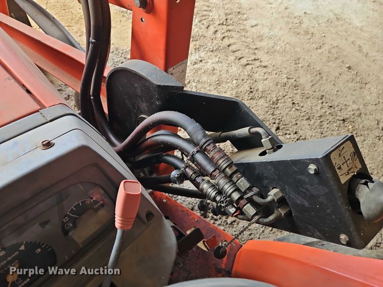 image for item EO4641 Kubota L2900 tractor