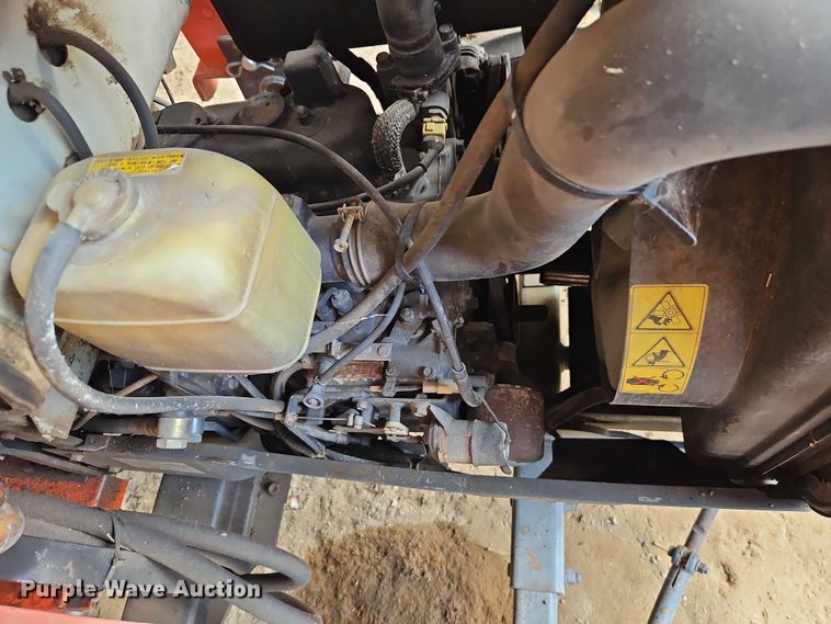 image for item EO4641 Kubota L2900 tractor