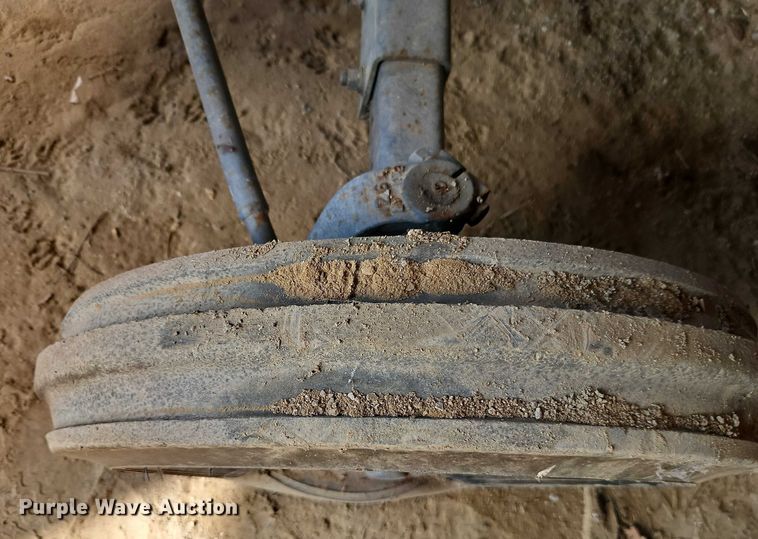 image for item EO4641 Kubota L2900 tractor