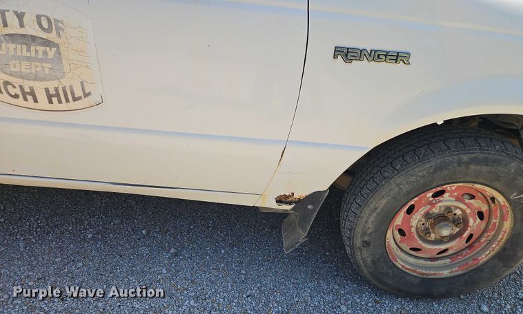 image for item EO4642 2001 Ford Ranger pickup truck