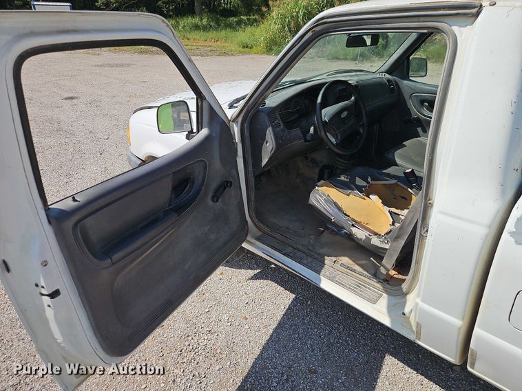 image for item EO4642 2001 Ford Ranger pickup truck