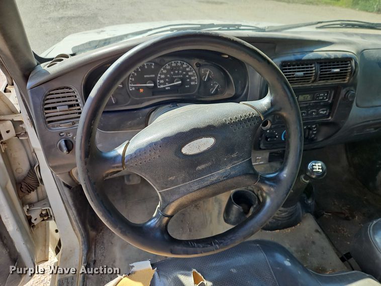 image for item EO4642 2001 Ford Ranger pickup truck