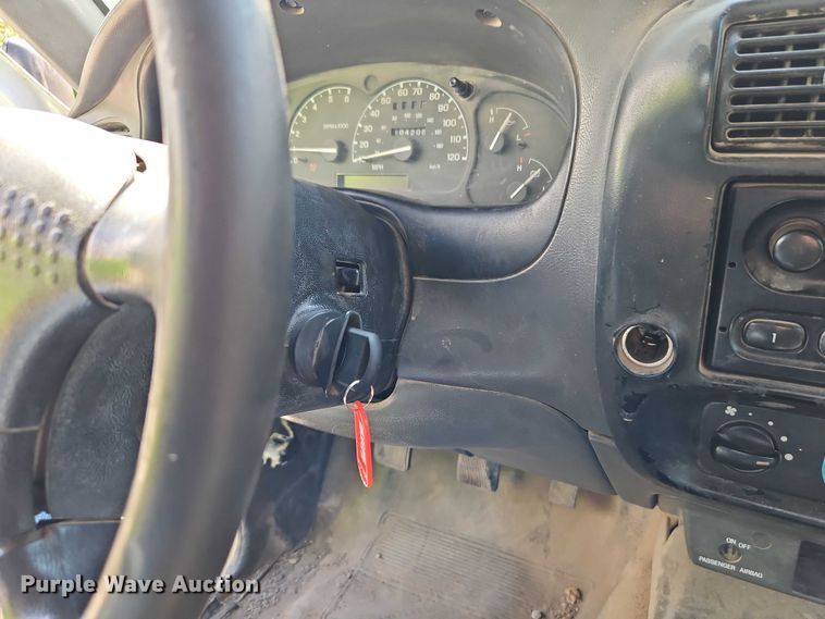 image for item EO4642 2001 Ford Ranger pickup truck