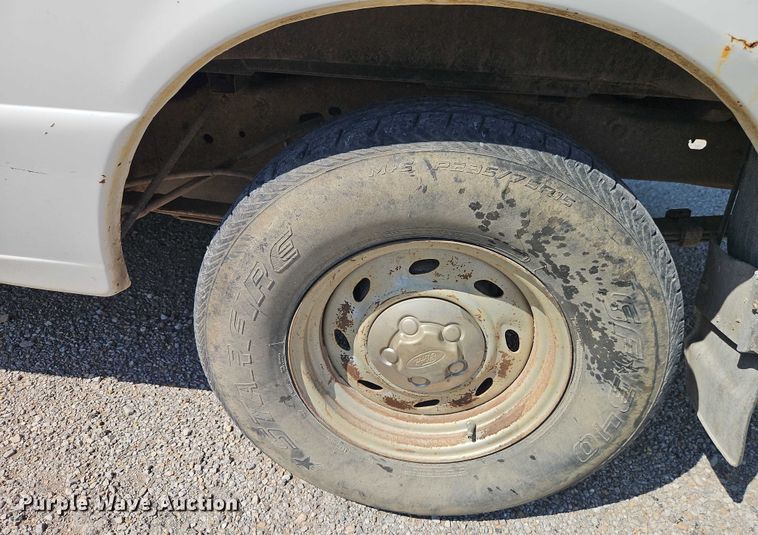 image for item EO4642 2001 Ford Ranger pickup truck