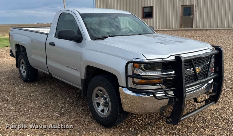 image for item ER2276 2016 Chevrolet Silverado 1500 pickup truck