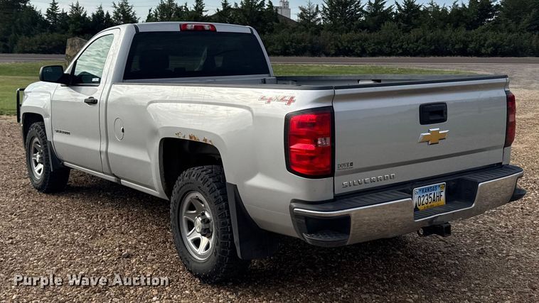 image for item ER2276 2016 Chevrolet Silverado 1500 pickup truck