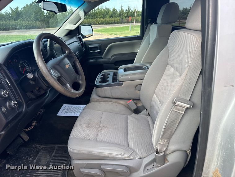 image for item ER2276 2016 Chevrolet Silverado 1500 pickup truck