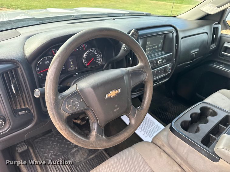 image for item ER2276 2016 Chevrolet Silverado 1500 pickup truck