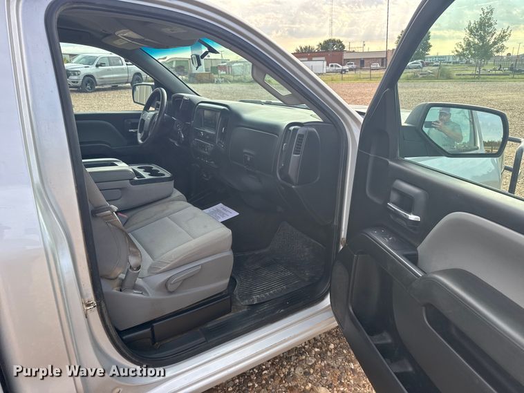 image for item ER2276 2016 Chevrolet Silverado 1500 pickup truck