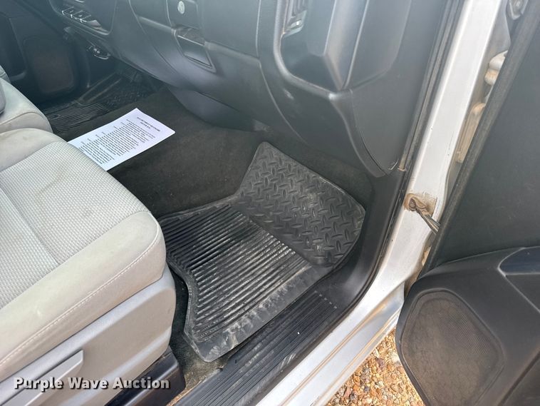 image for item ER2276 2016 Chevrolet Silverado 1500 pickup truck