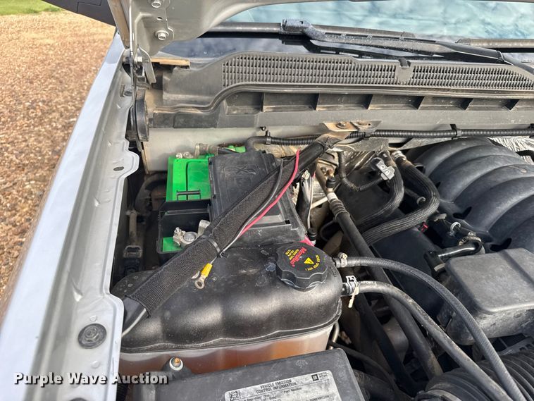 image for item ER2276 2016 Chevrolet Silverado 1500 pickup truck