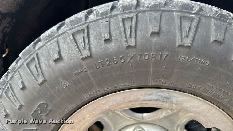 image for item ER2276 2016 Chevrolet Silverado 1500 pickup truck