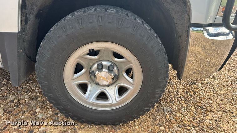 image for item ER2276 2016 Chevrolet Silverado 1500 pickup truck