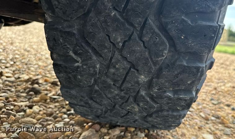 image for item ER2276 2016 Chevrolet Silverado 1500 pickup truck