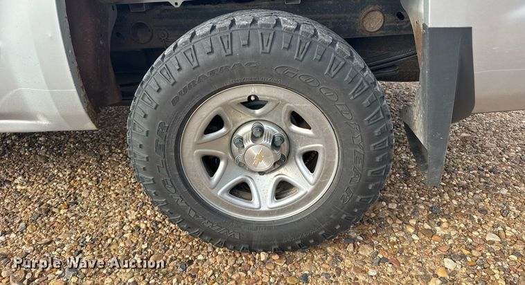 image for item ER2276 2016 Chevrolet Silverado 1500 pickup truck