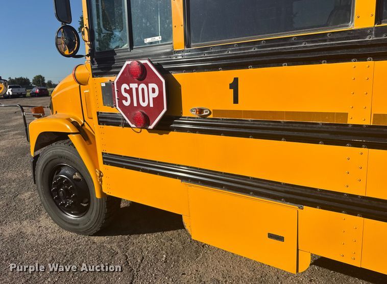 image for item ER2280 2003 Thomas Built school bus