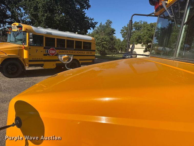 image for item ER2280 2003 Thomas Built school bus