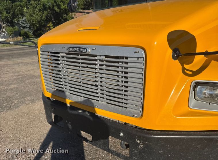image for item ER2280 2003 Thomas Built school bus