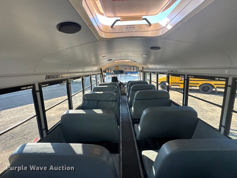 image for item ER2280 2003 Thomas Built school bus