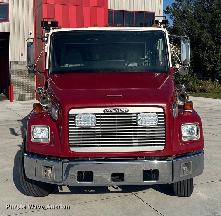 image for item ER2305 1995 Freightliner FL60 rescue vehicle