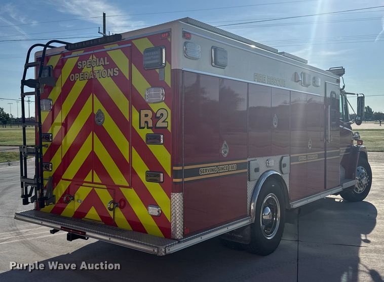image for item ER2305 1995 Freightliner FL60 rescue vehicle