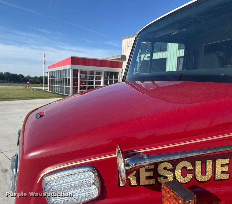 image for item ER2305 1995 Freightliner FL60 rescue vehicle