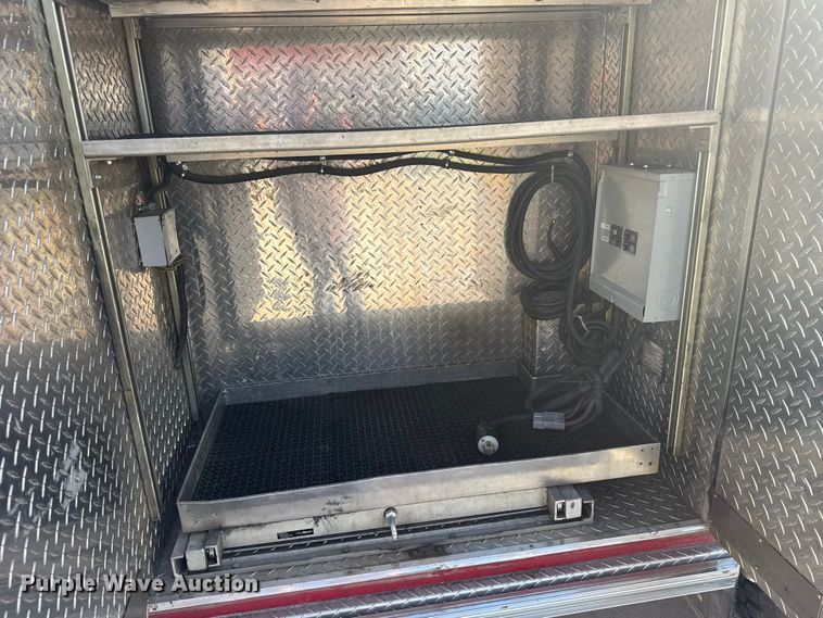 image for item ER2305 1995 Freightliner FL60 rescue vehicle