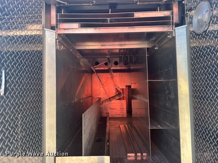 image for item ER2305 1995 Freightliner FL60 rescue vehicle