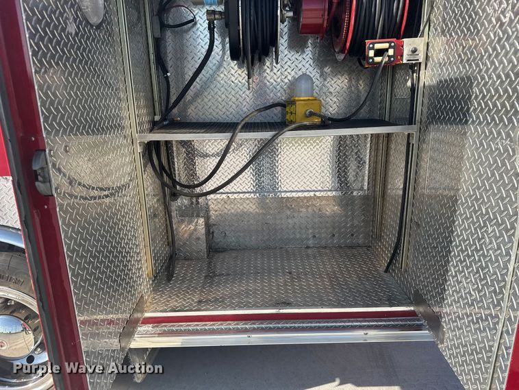 image for item ER2305 1995 Freightliner FL60 rescue vehicle