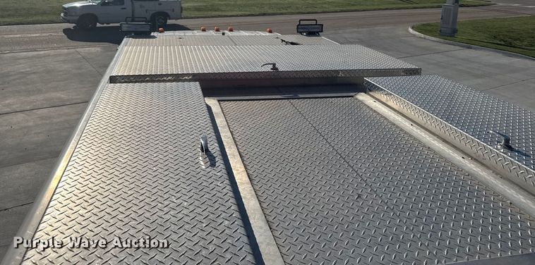 image for item ER2305 1995 Freightliner FL60 rescue vehicle