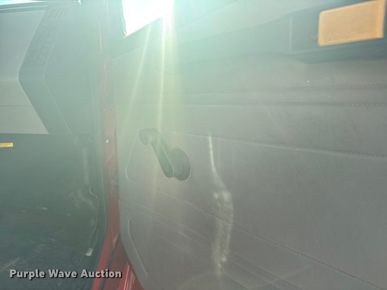 image for item ER2305 1995 Freightliner FL60 rescue vehicle