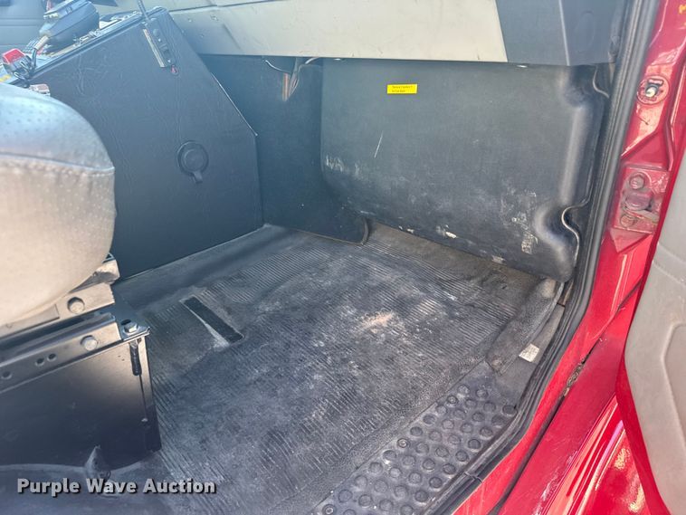 image for item ER2305 1995 Freightliner FL60 rescue vehicle