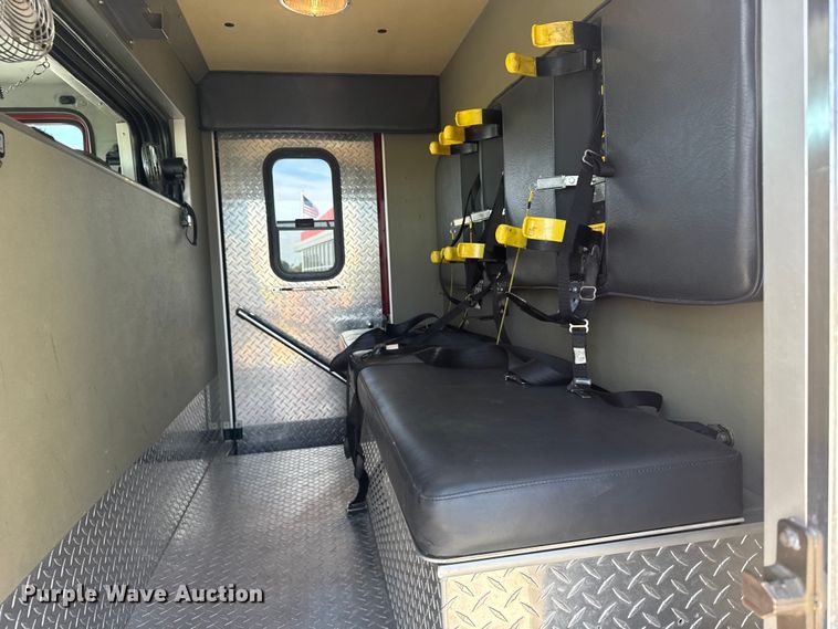 image for item ER2305 1995 Freightliner FL60 rescue vehicle