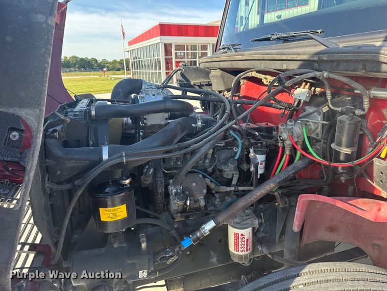 image for item ER2305 1995 Freightliner FL60 rescue vehicle