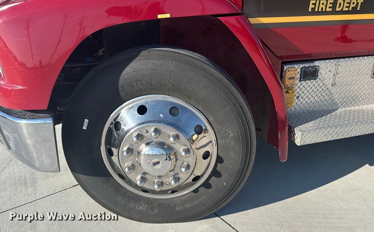 image for item ER2305 1995 Freightliner FL60 rescue vehicle