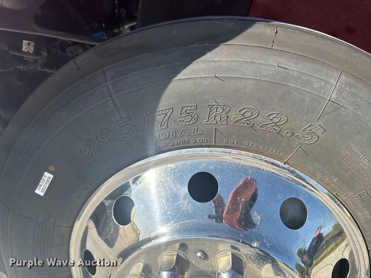 image for item ER2305 1995 Freightliner FL60 rescue vehicle